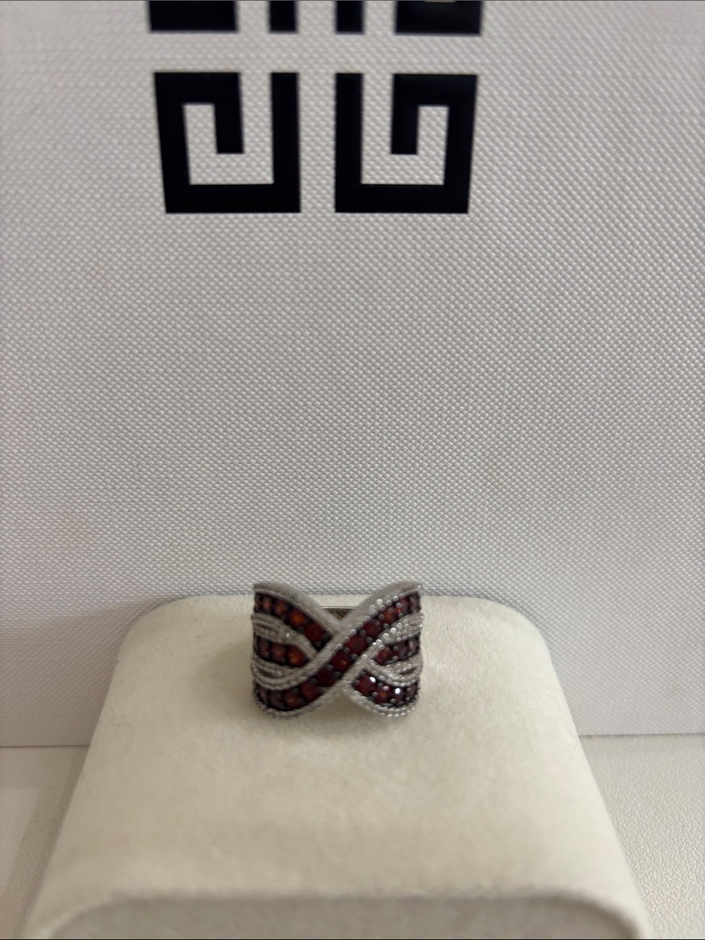 Sterling Silver Garnet crossover ring - size 8
